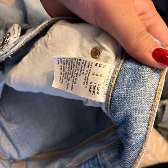 NWOT American Eagle Plus High Rise 90s Bootcut Light Wash Jean Wmns 18 Boho - Picture 9 of 11